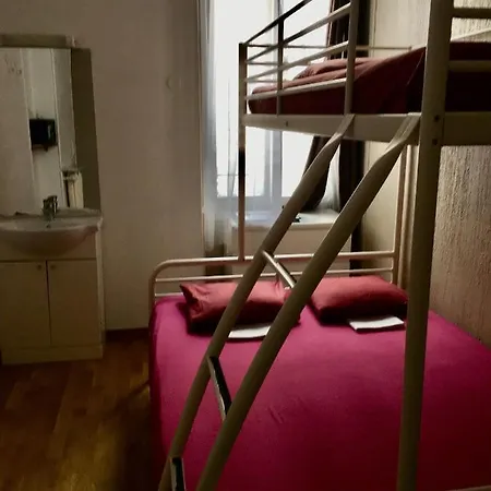 Backpackers Chez Patrick * Ницца